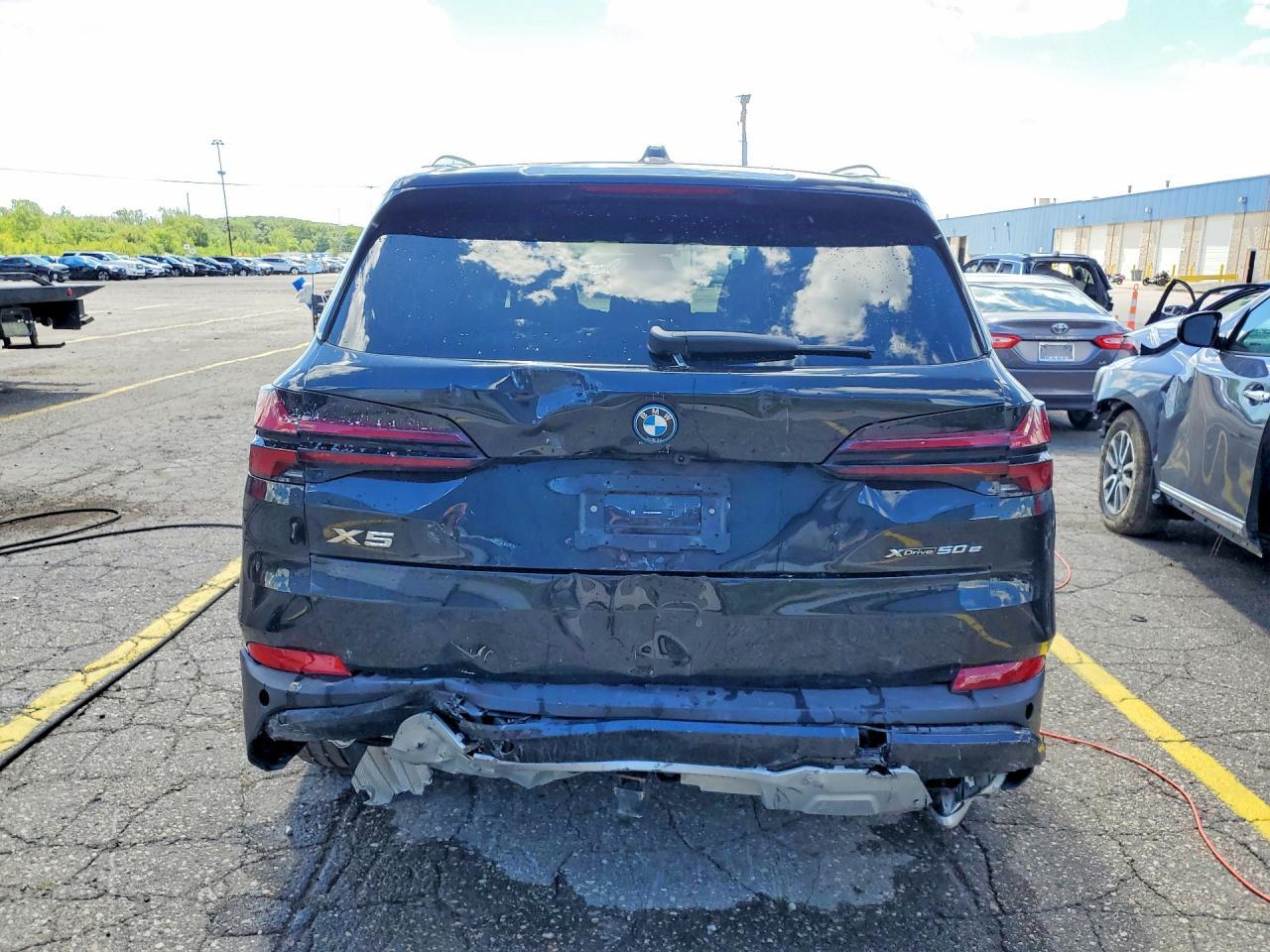 2026 BMW X5 xDrive50E - Фото 6