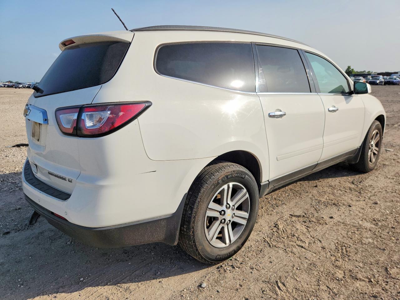 2015 Chevrolet Traverse Lt - Image 3