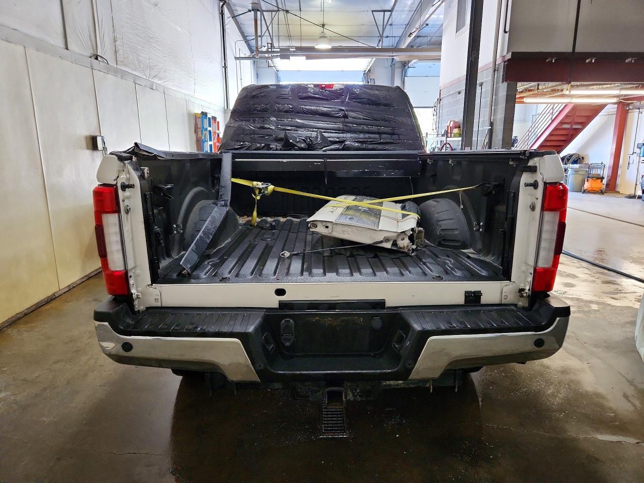 2017 Ford F350 Super Duty - Фото 6