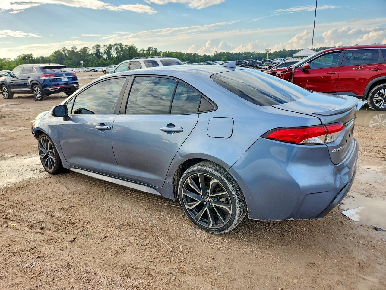 2021 Toyota Corolla Se - Image 2