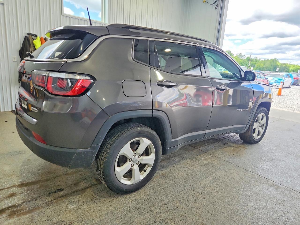 2018 Jeep Compass Latitude - Фото 3