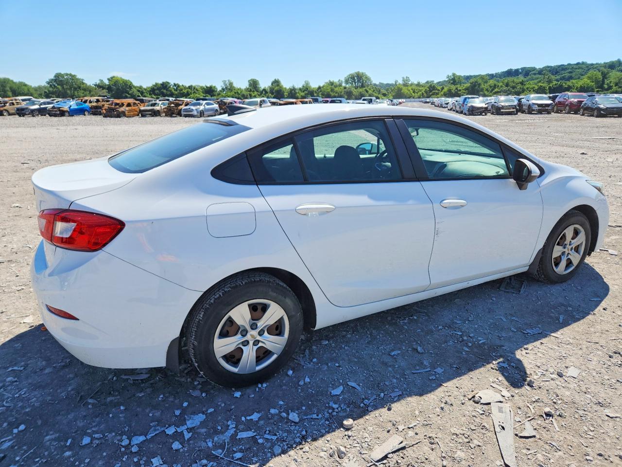 2018 Chevrolet Cruze Ls - Image 3