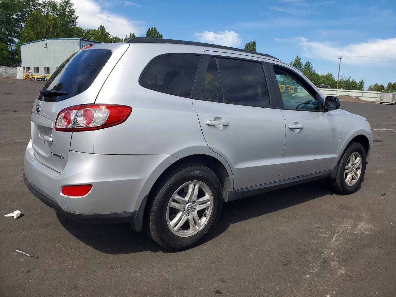 2011 Hyundai Santa Fe Gls - Image 3