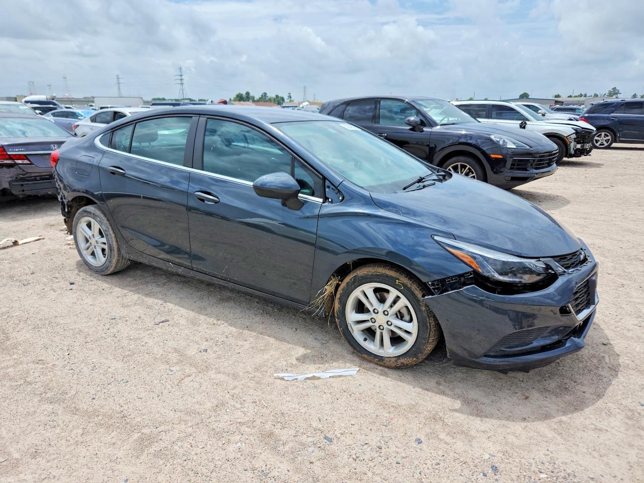 2017 Chevrolet Cruze Lt - Image 4