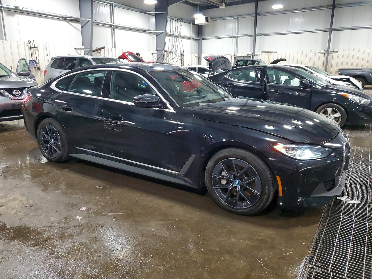 2024 BMW I4 xDrive 40 - Фото 4
