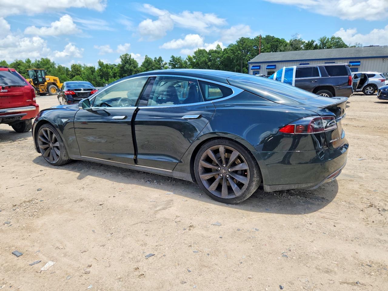2013 Tesla Model S - Image 2