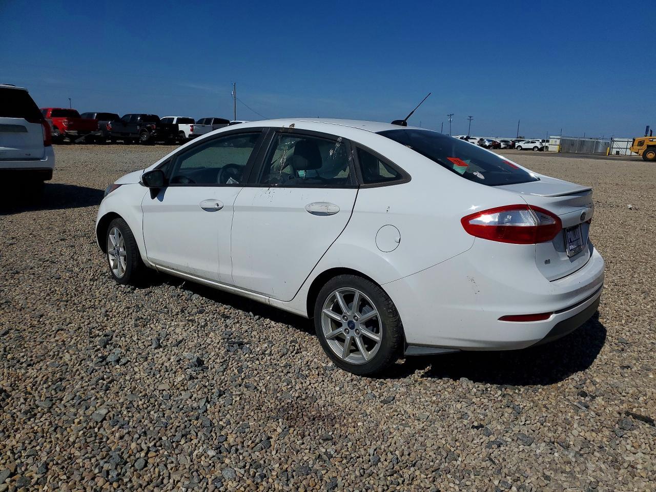 2019 Ford Fiesta Se - Фото 2