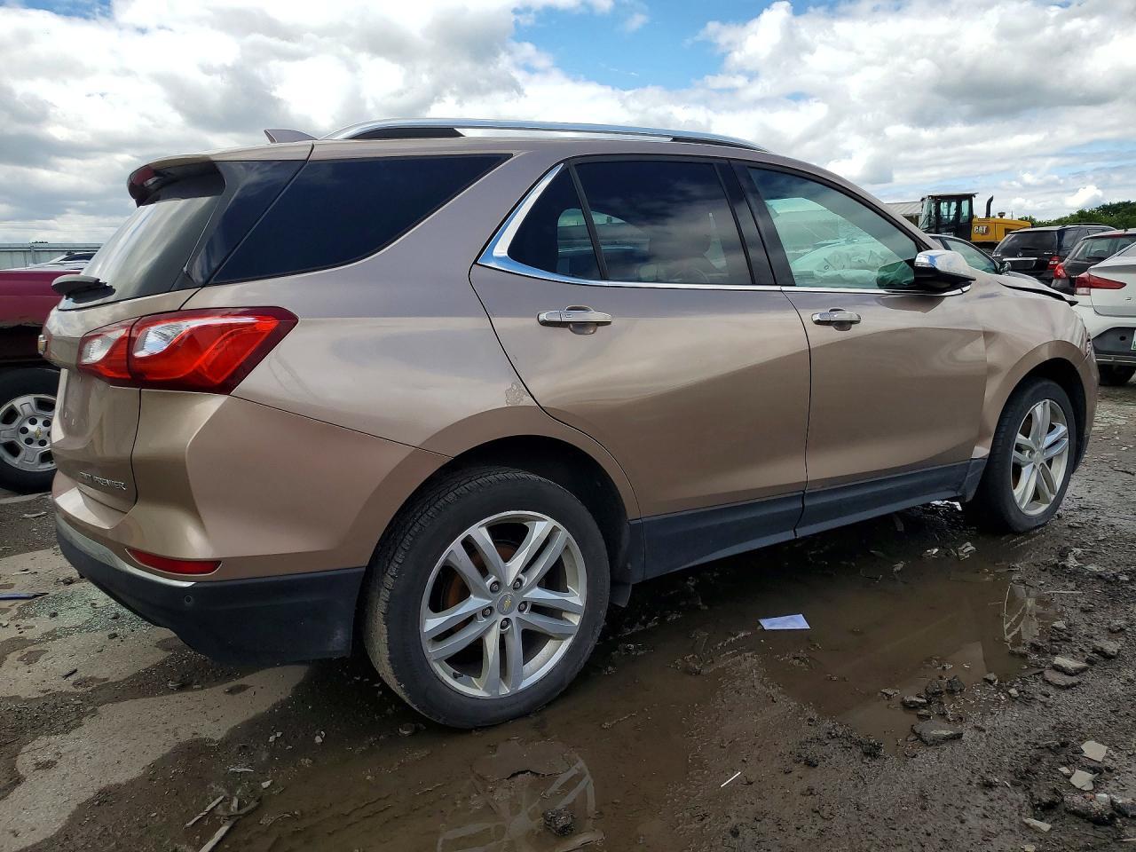 2019 Chevrolet Equinox Premier - Image 3