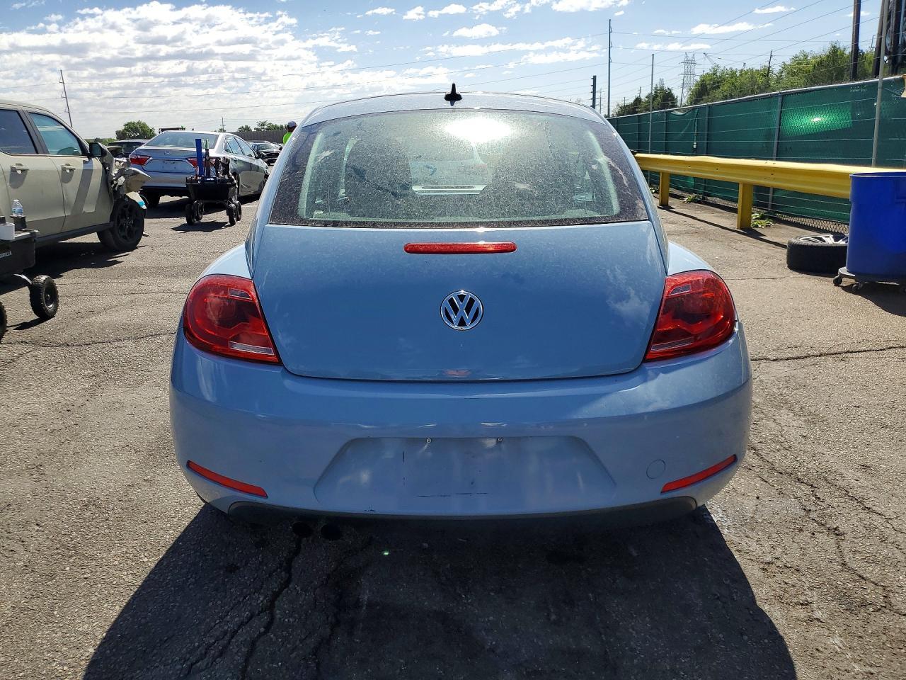 2015 Volkswagen Beetle 1.8T - Image 6