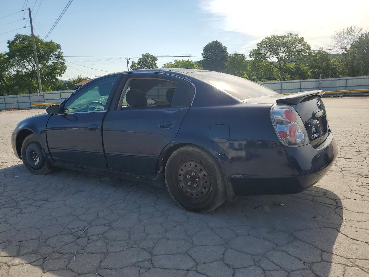 2005 Nissan Altima 2.5 - Image 2