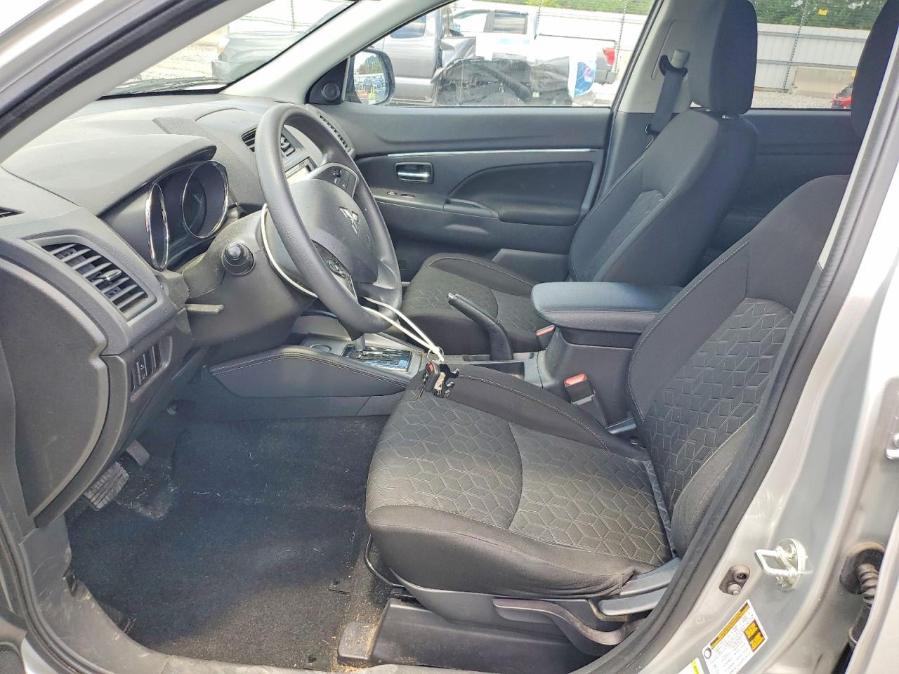 2022 Mitsubishi Outlander Sport Es - Фото 7