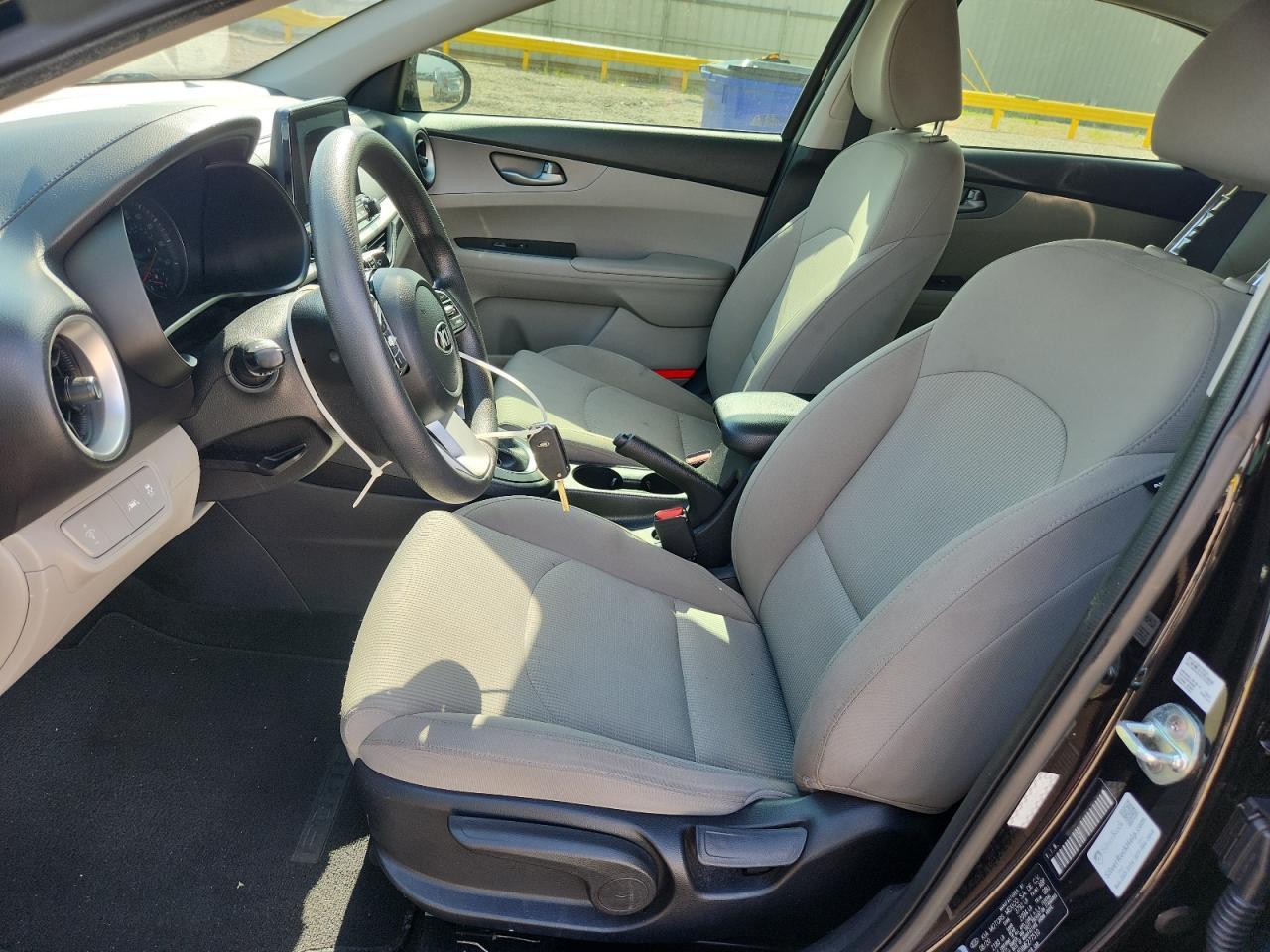2021 Kia Forte Lxs - Image 7