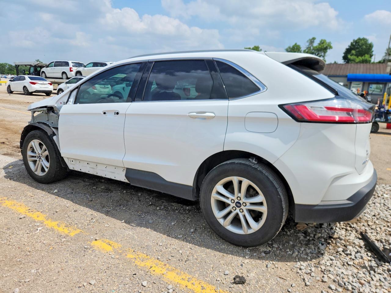 2020 Ford Edge Sel - Image 2