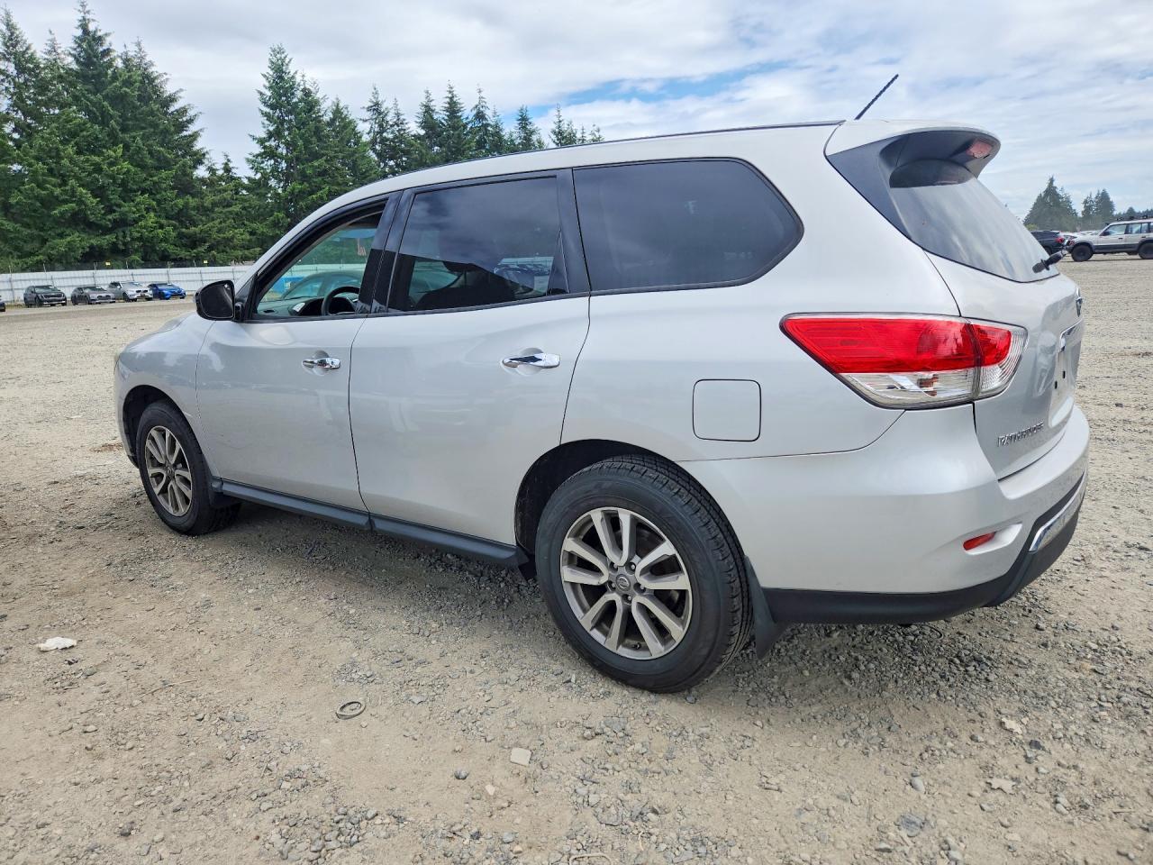 2014 Nissan Pathfinder S - Фото 2