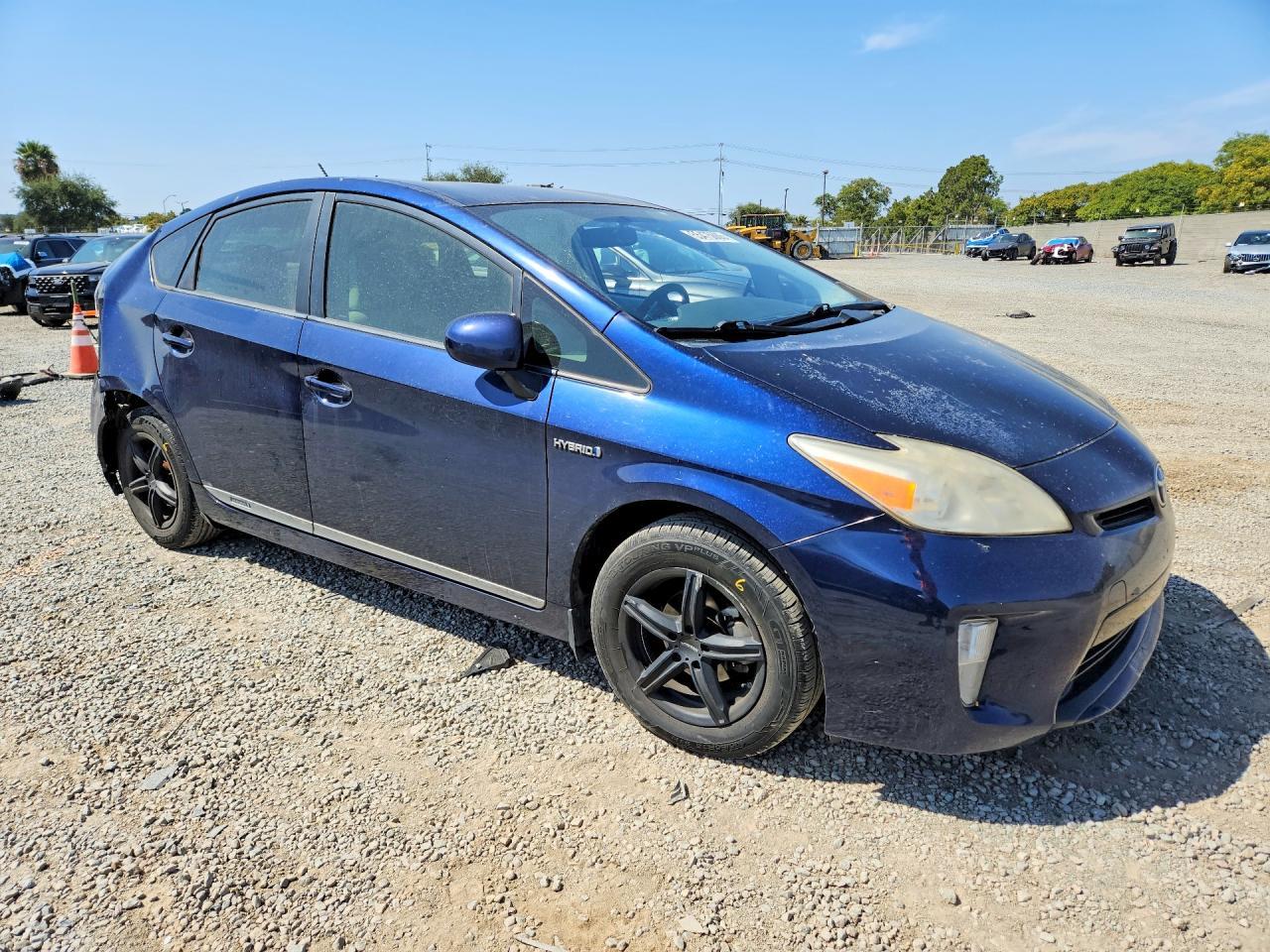 2012 Toyota Prius Two - Фото 4