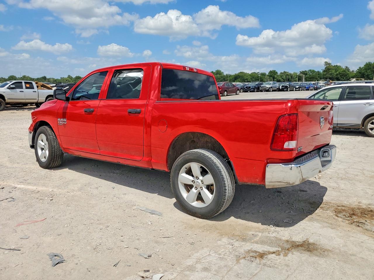 2023 Ram 1500 Classic Tradesman - Фото 2