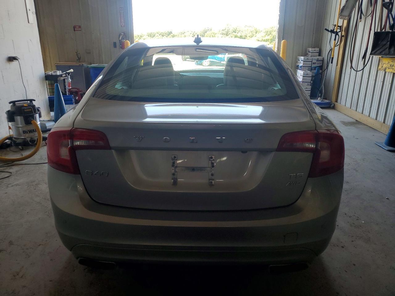 2015 Volvo S60 Premier - Image 6