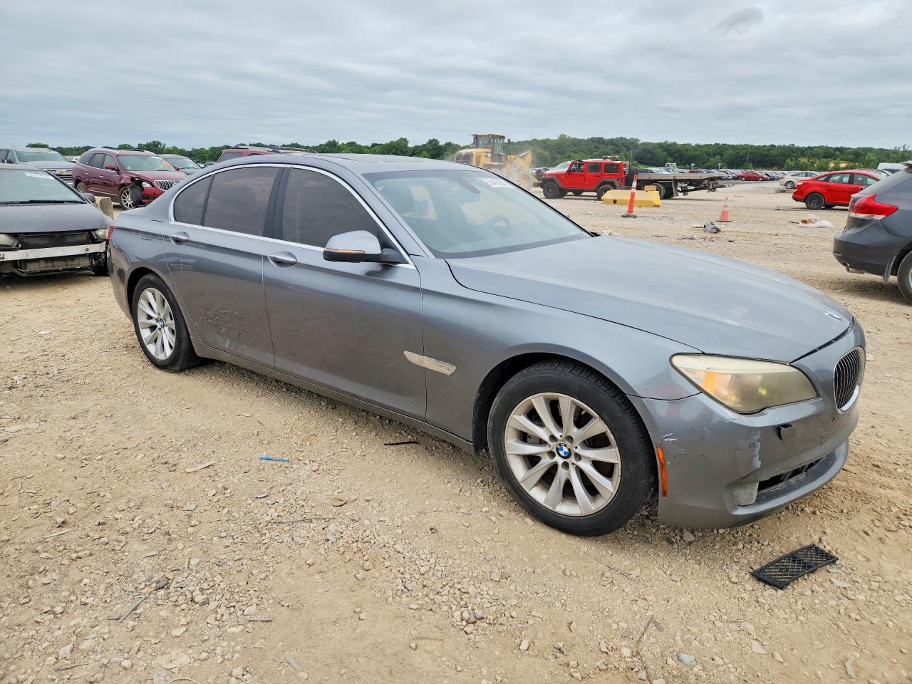 2014 BMW 740 I - Image 4