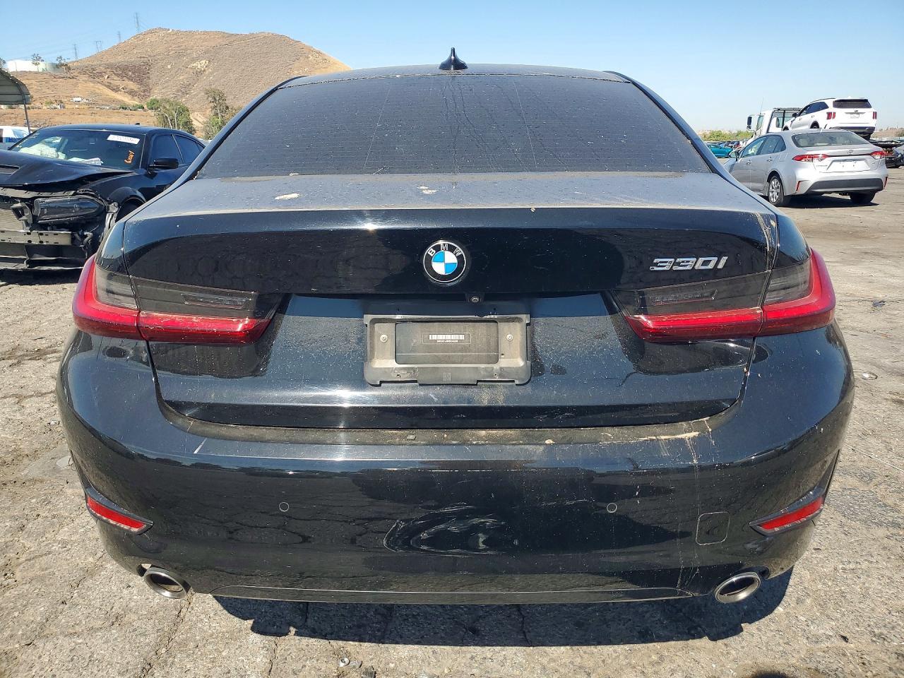 2022 BMW 330I - Фото 6