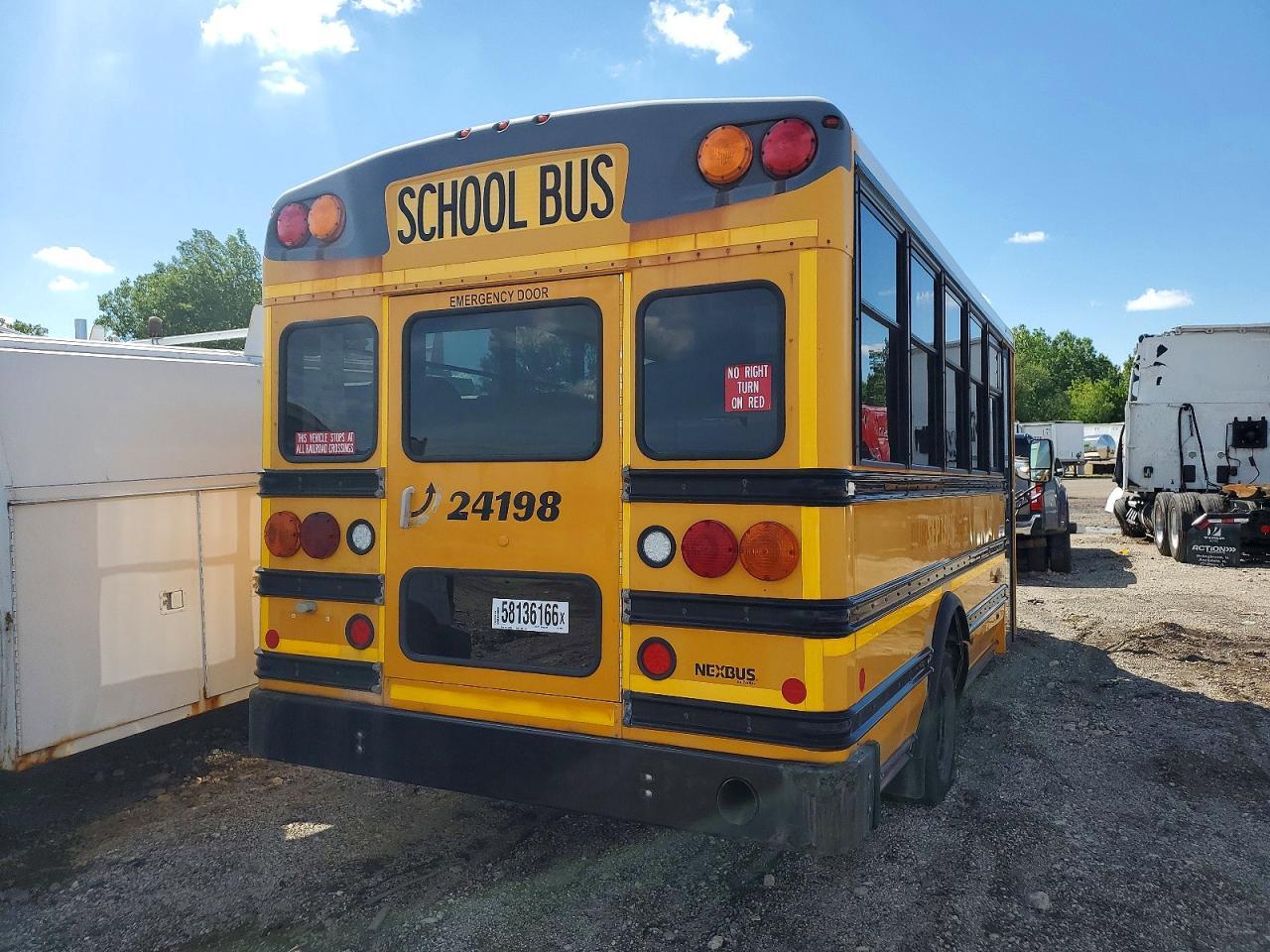 2012 Chevrolet Express G3 - School Bus - Фото 4
