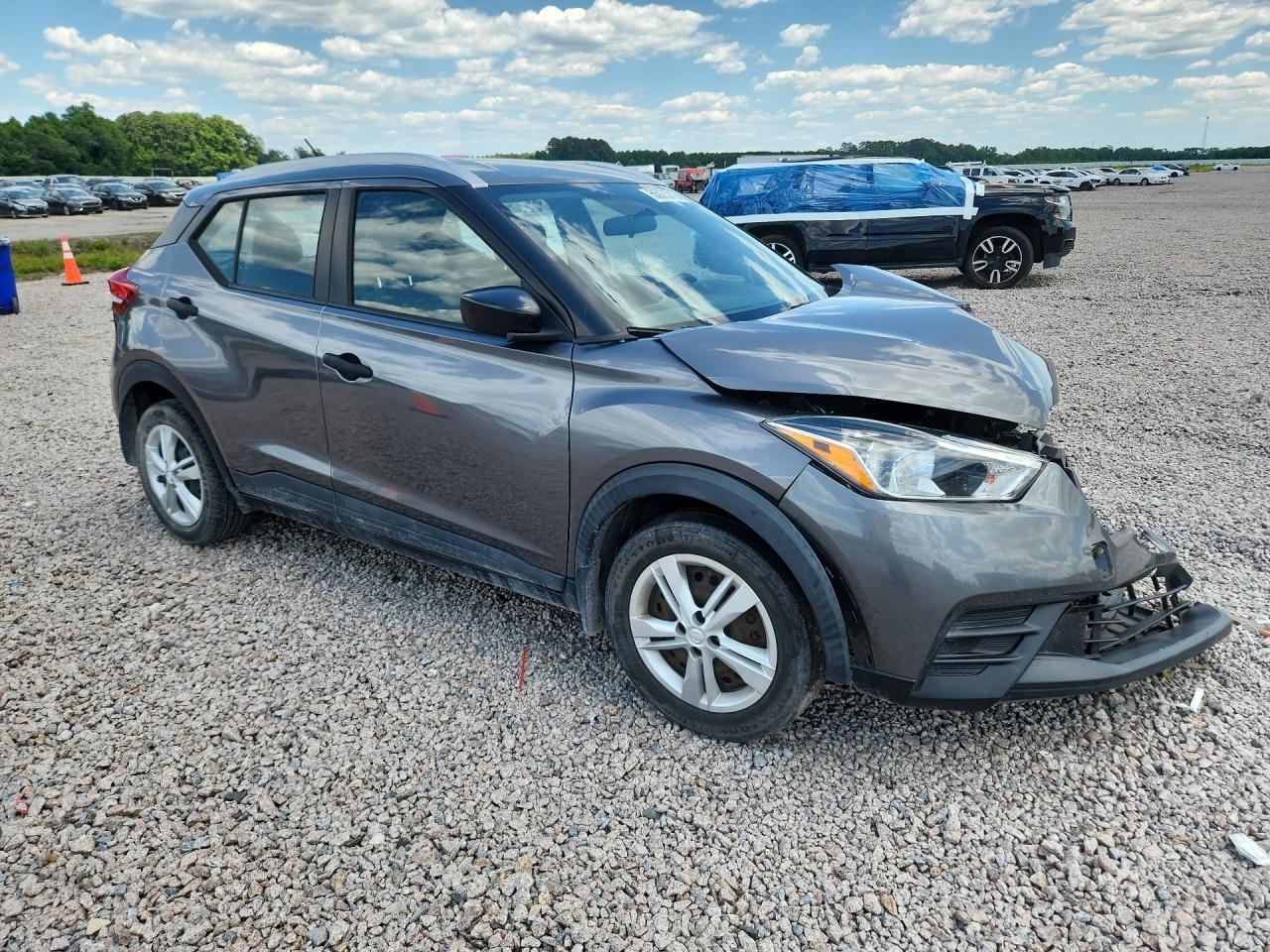 2019 Nissan Kicks S - Фото 4