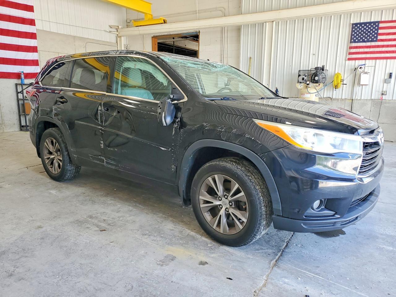 2014 Toyota Highlander Le Plus - Фото 4