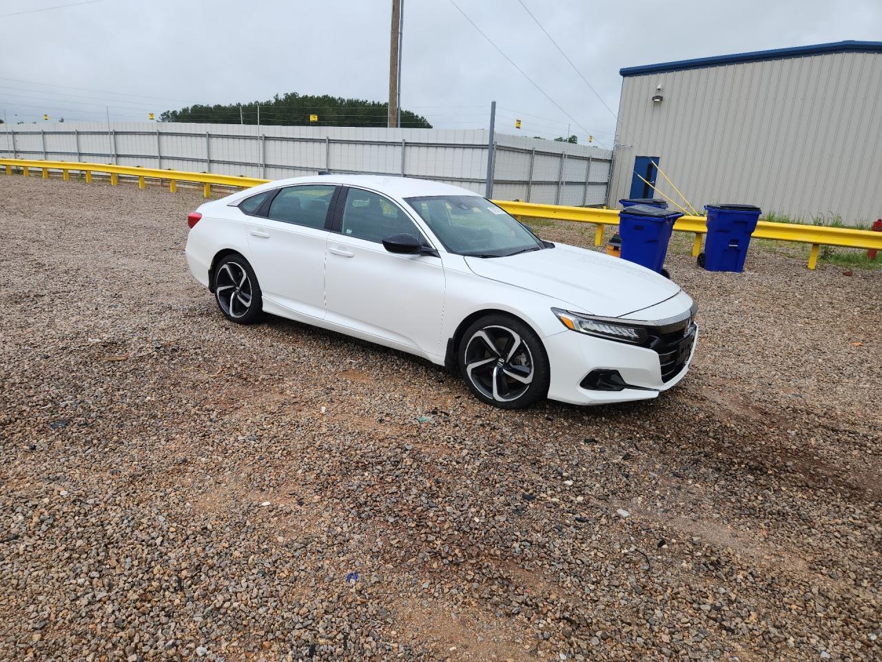 2021 Honda Accord Sport - Image 4