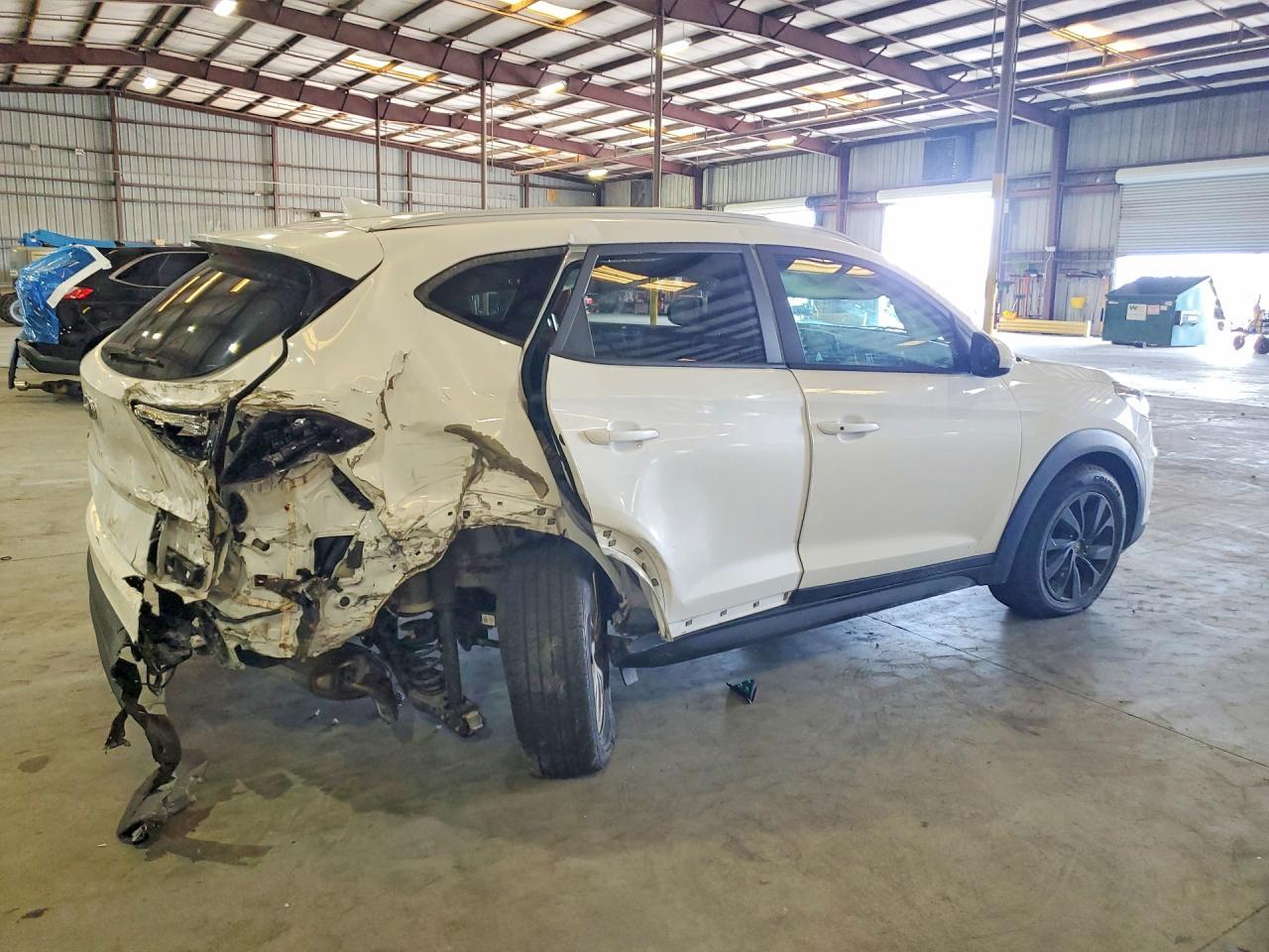 2021 Hyundai Tucson Value - Фото 3