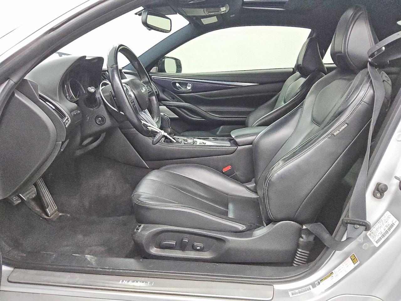 2017 Infiniti Q60 Red Sport 400 - Image 7