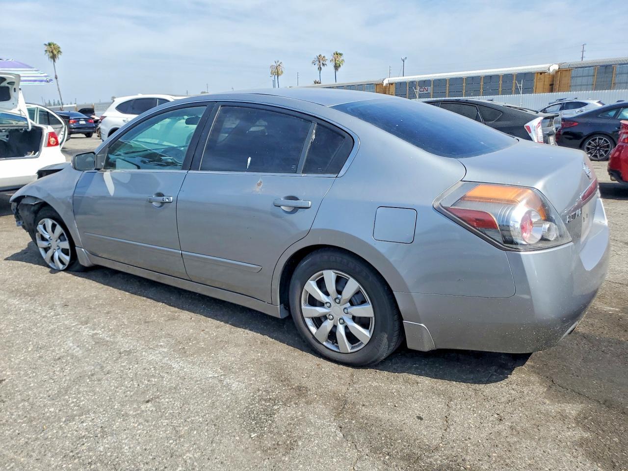 2009 Nissan Altima 2.5 - Фото 2