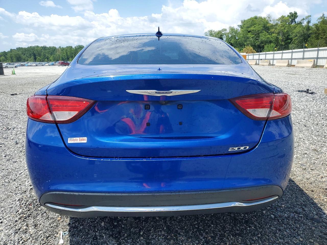 2016 Chrysler 200 Limited - Image 6