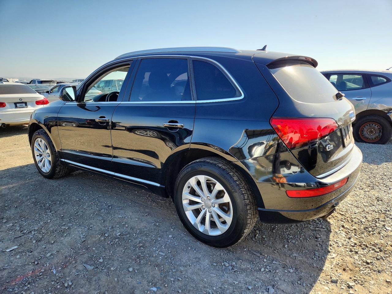 2016 Audi Q5 Premium - Image 2