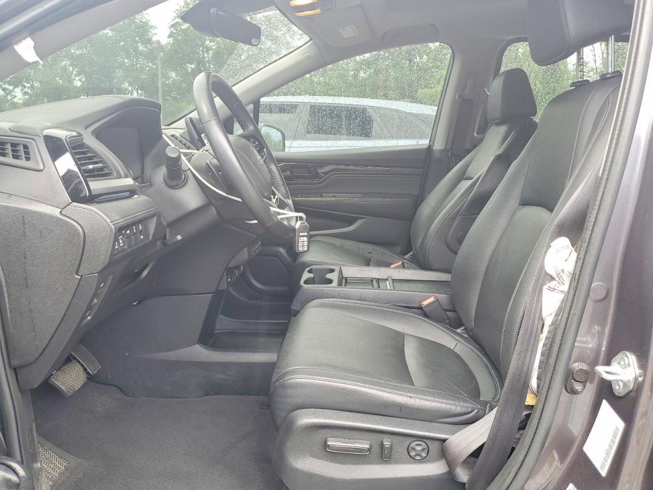 2023 Honda Odyssey Touring - Image 7