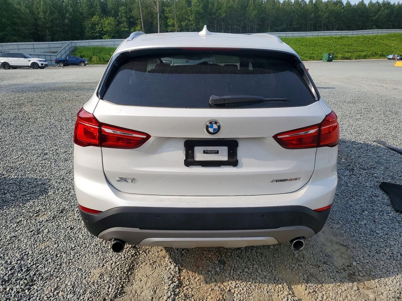 2019 BMW X1 xDrive28I - Image 6