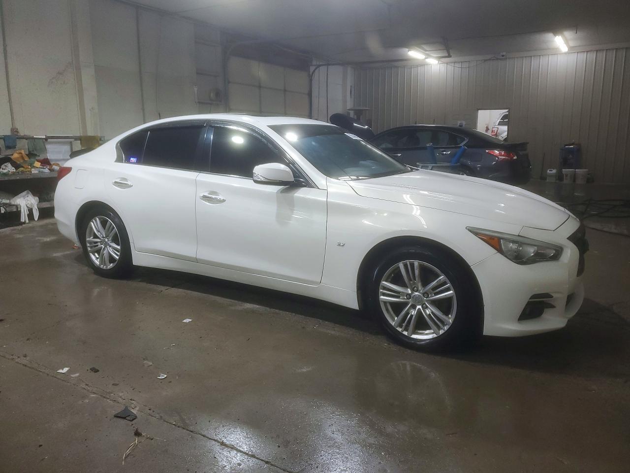 2014 Infiniti Q50 Premium - Image 4