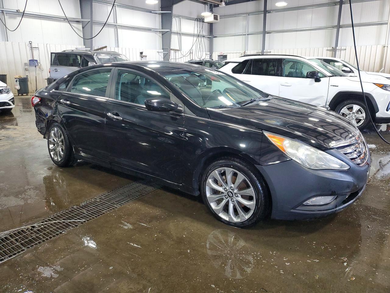 2011 Hyundai Sonata Se - Image 4