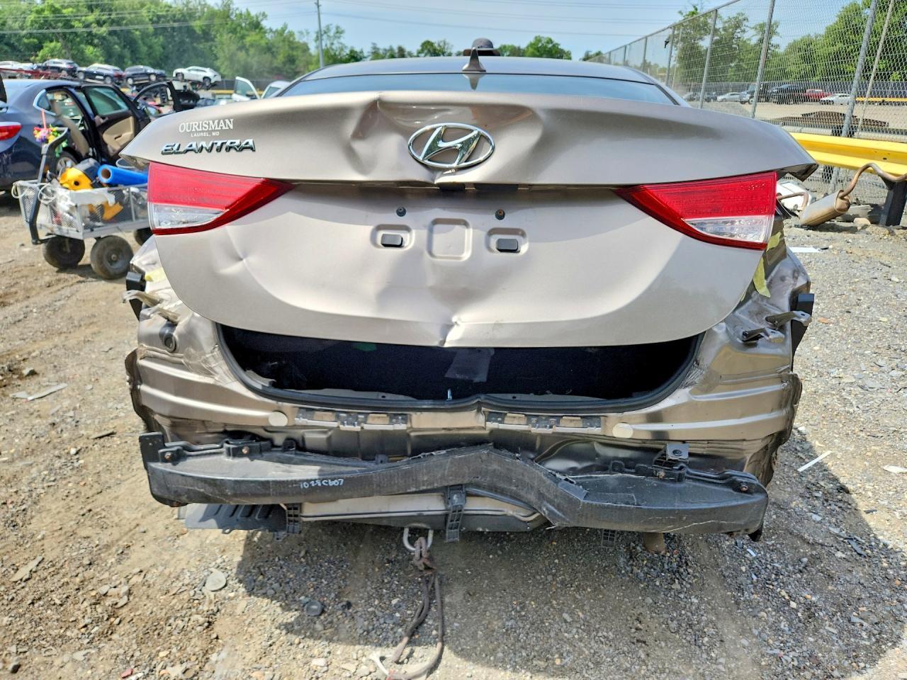 2013 Hyundai Elantra Gls - Фото 6