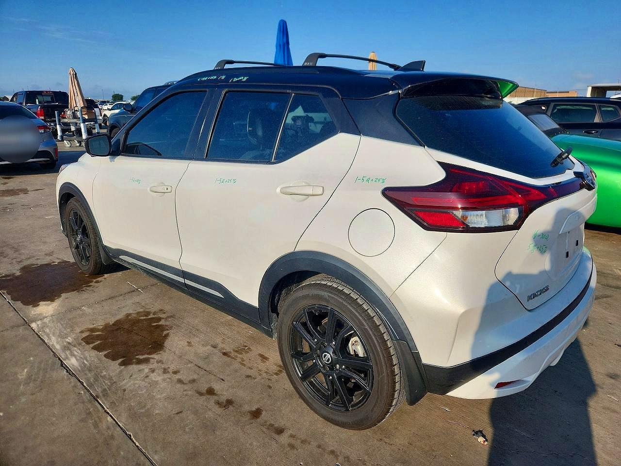 2021 Nissan Kicks Sr - Фото 2