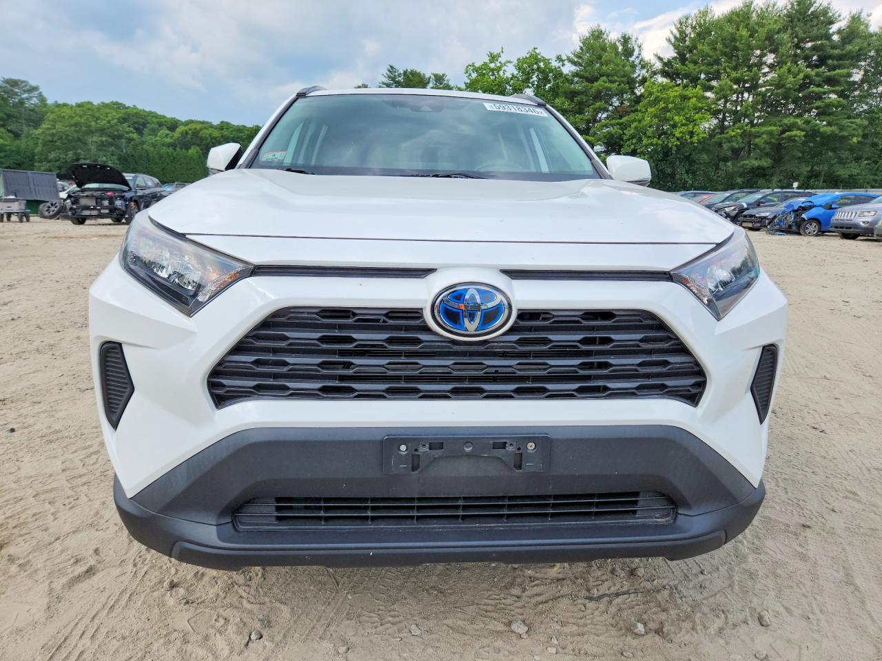 2020 Toyota Rav4 Le - Image 5