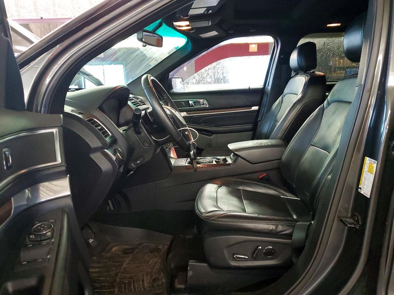 2017 Ford Explorer Limited - Image 7