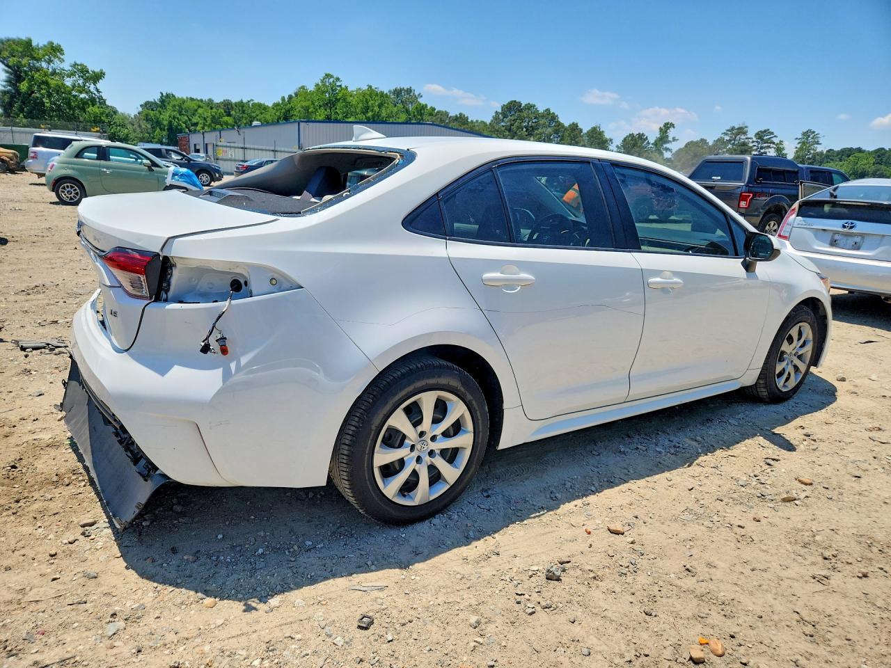 2022 Toyota Corolla Le - Image 3