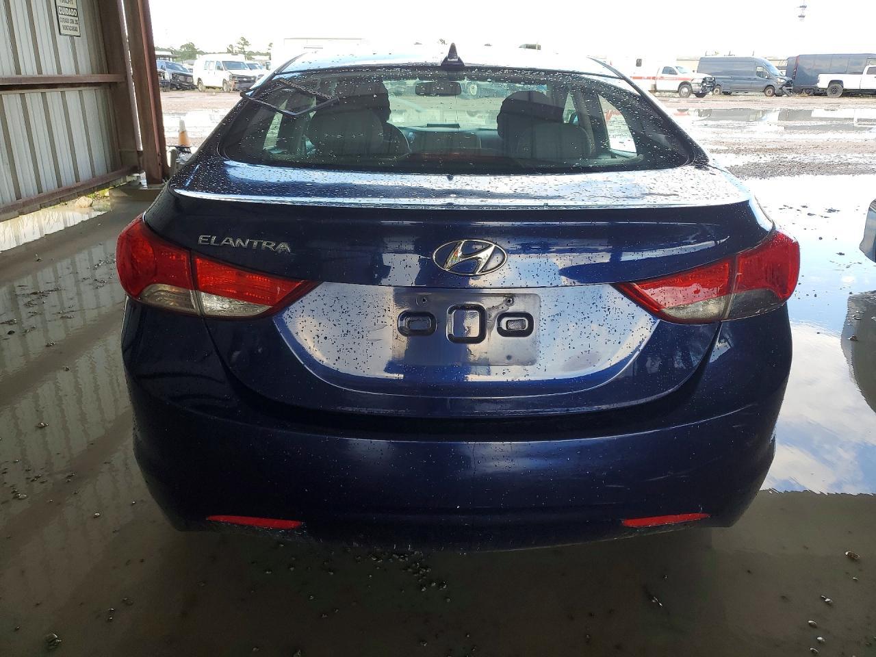 2012 Hyundai Elantra Gls - Фото 6