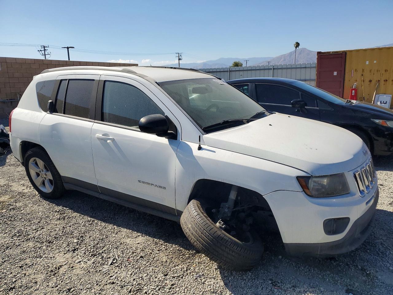 2016 Jeep Compass Sport - Фото 4
