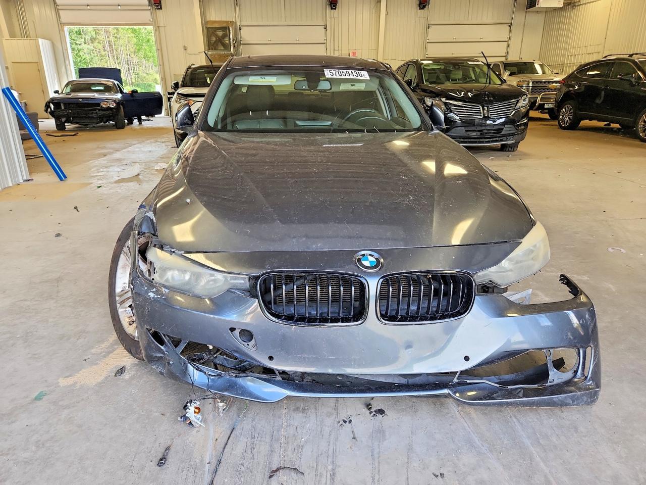2015 BMW 320 I - Фото 5