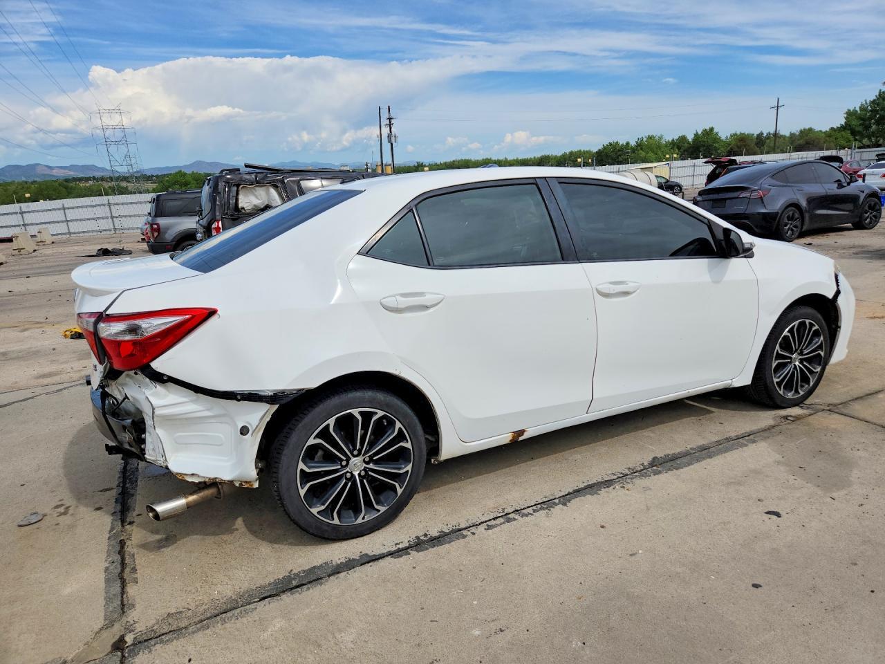 2015 Toyota Corolla S Plus - Фото 3