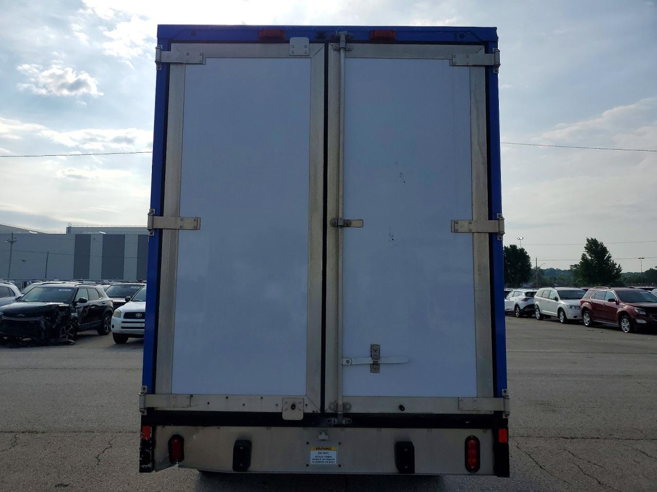 2020 Ford Transit Delivery Truck - Image 6