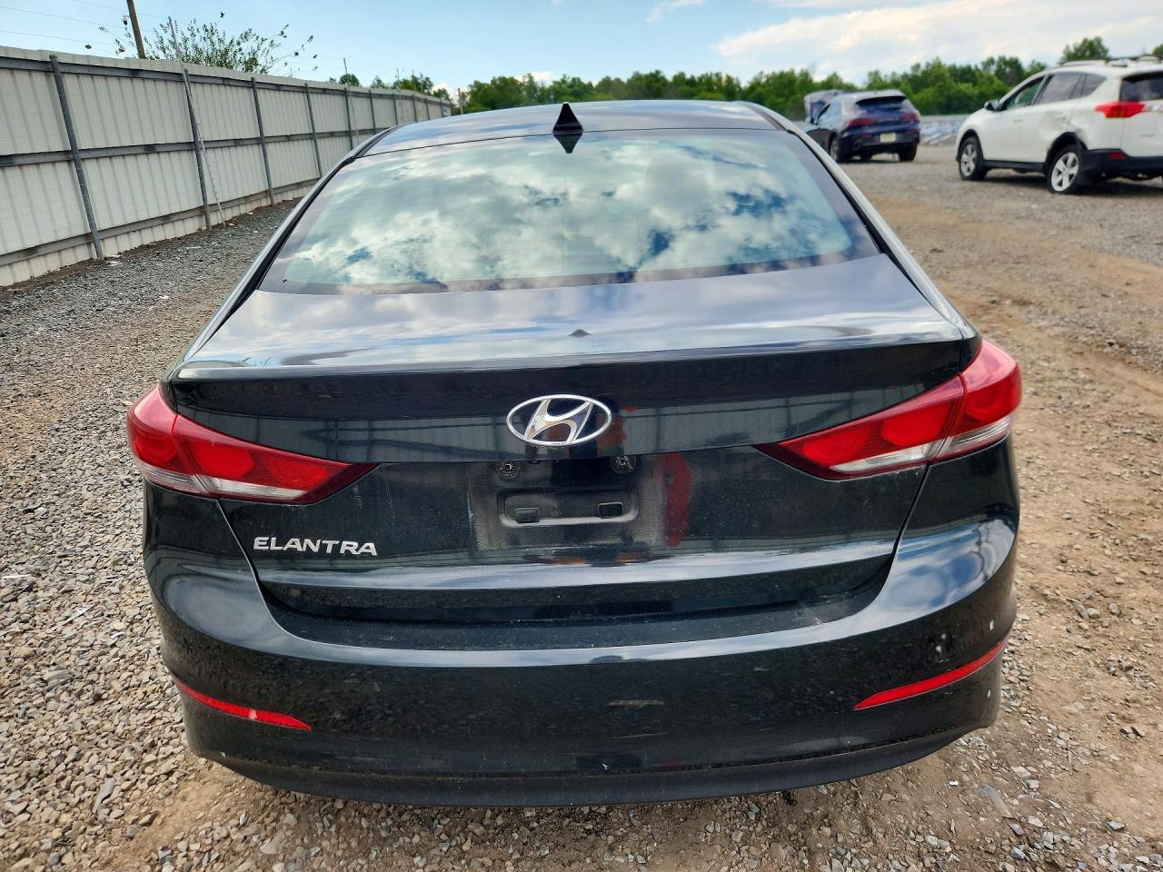 2018 Hyundai Elantra Value Edition - Image 6