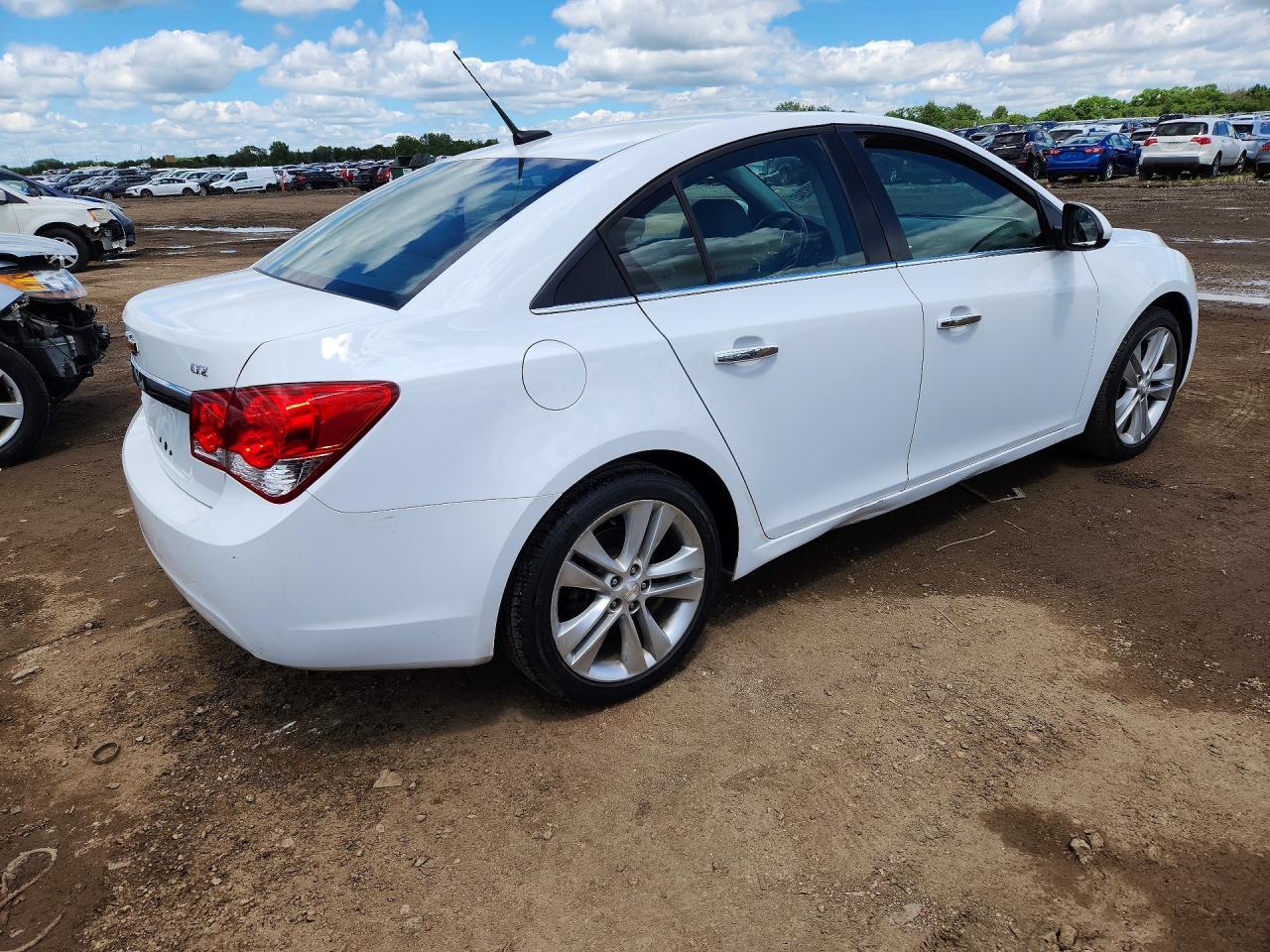 2013 Chevrolet Cruze Ltz - Image 3