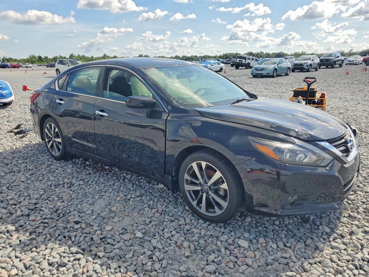 2017 Nissan Altima 2.5 Sr - Фото 4