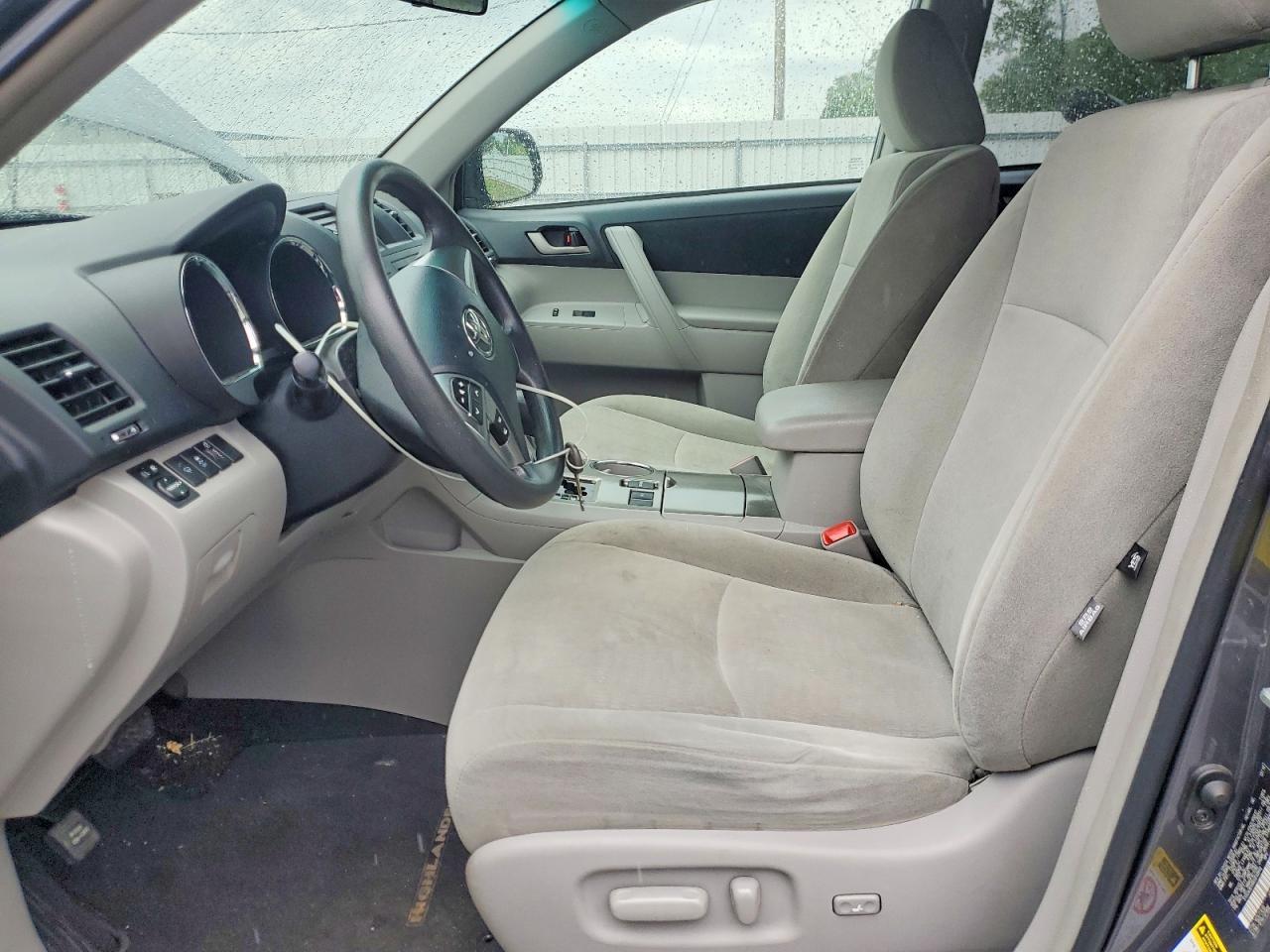 2011 Toyota Highlander Base - Фото 7